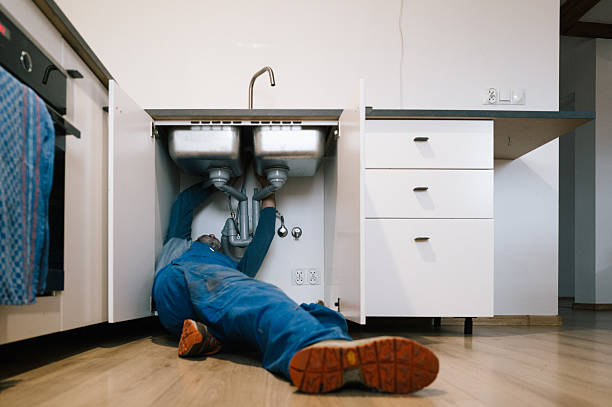 Professional Plumbing technician working in Castaic, CA